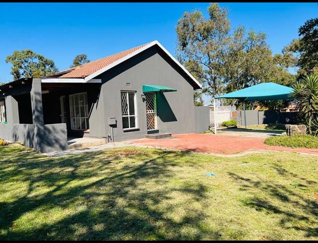 3 BEDROOM PROPERTY TO RENT IN FLEURHOF